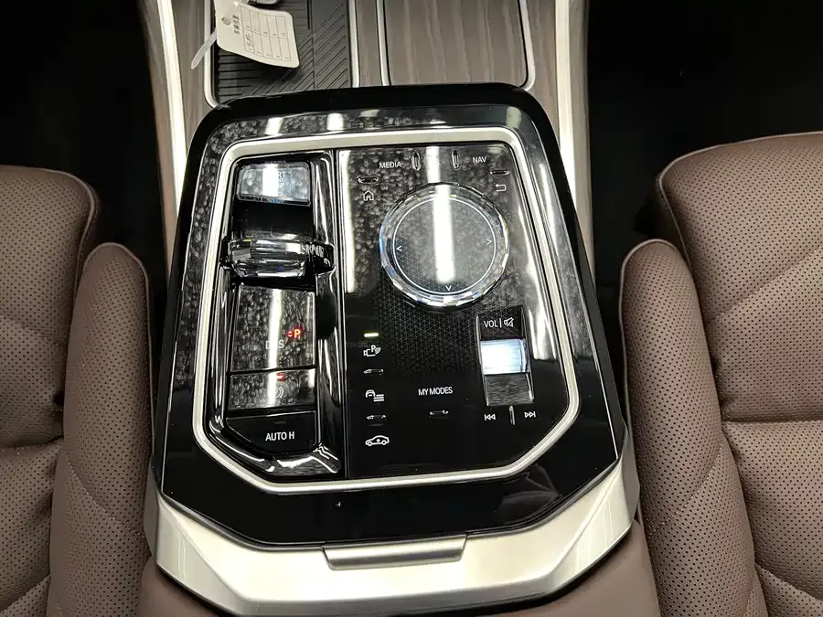BMW 7 Series BMW 7 Series 2023 740Li Leading M Sport Package 2025 — миниатюра 4