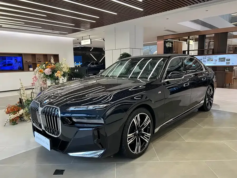 BMW 7 Series 2025