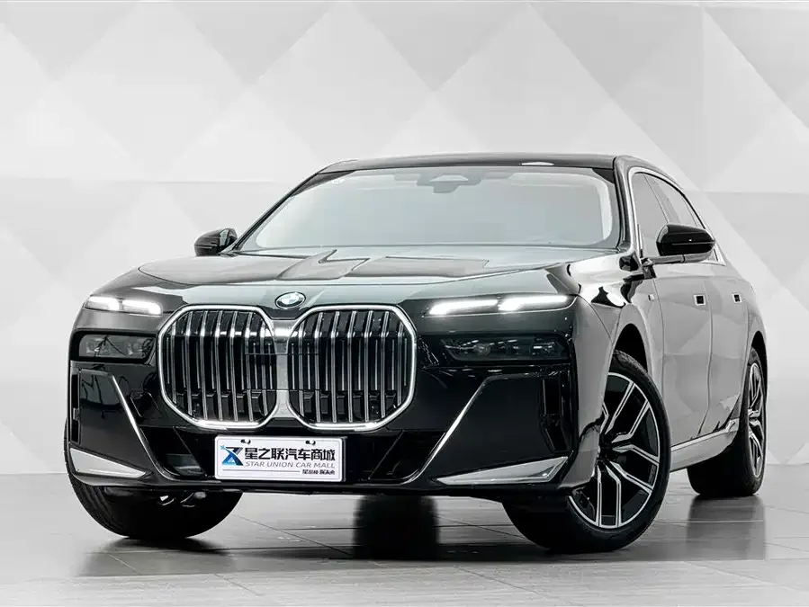 BMW 7 Series BMW 7 Series 2023 735Li M Sport Package 2024 — миниатюра 2