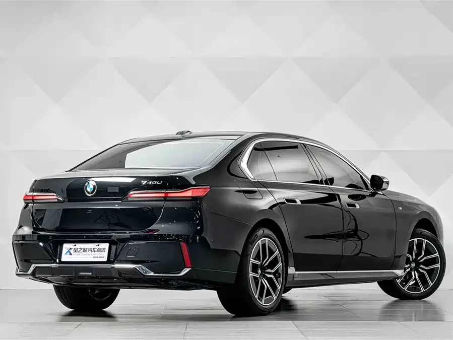 BMW 7 Series BMW 7 Series 2023 735Li M Sport Package 2024 — миниатюра 3