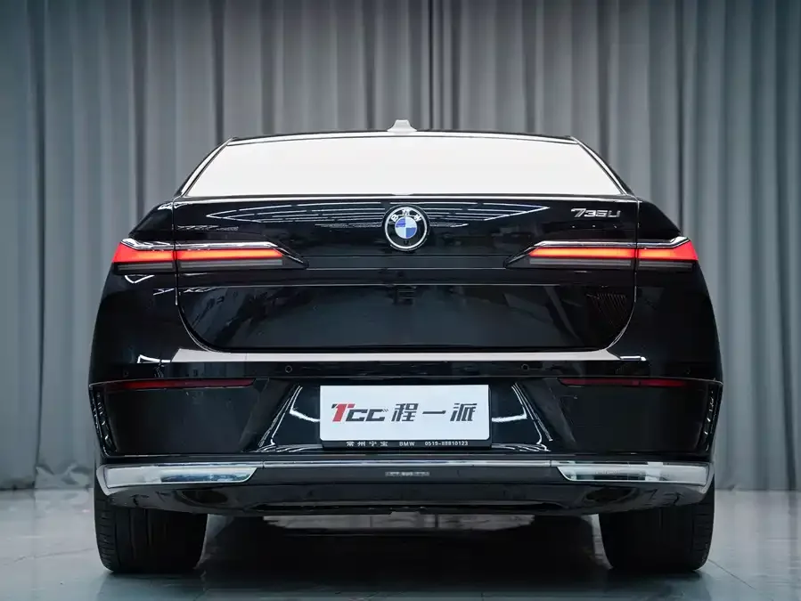 BMW 7 Series BMW 7 Series 2023 735Li Luxury Package 2025 — миниатюра 4