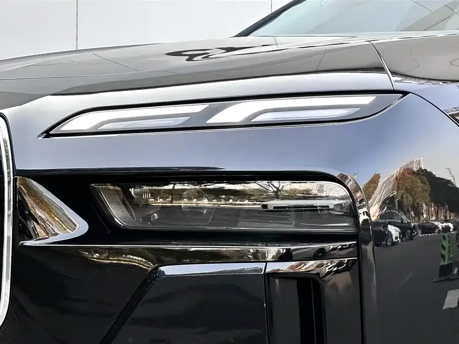 BMW 7 Series BMW 7 Series 2023 735Li M Sport Package 2024 — миниатюра 3