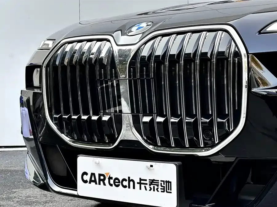 BMW 7 Series BMW 7 Series 2023 735Li M Sport Package 2024 — миниатюра 4