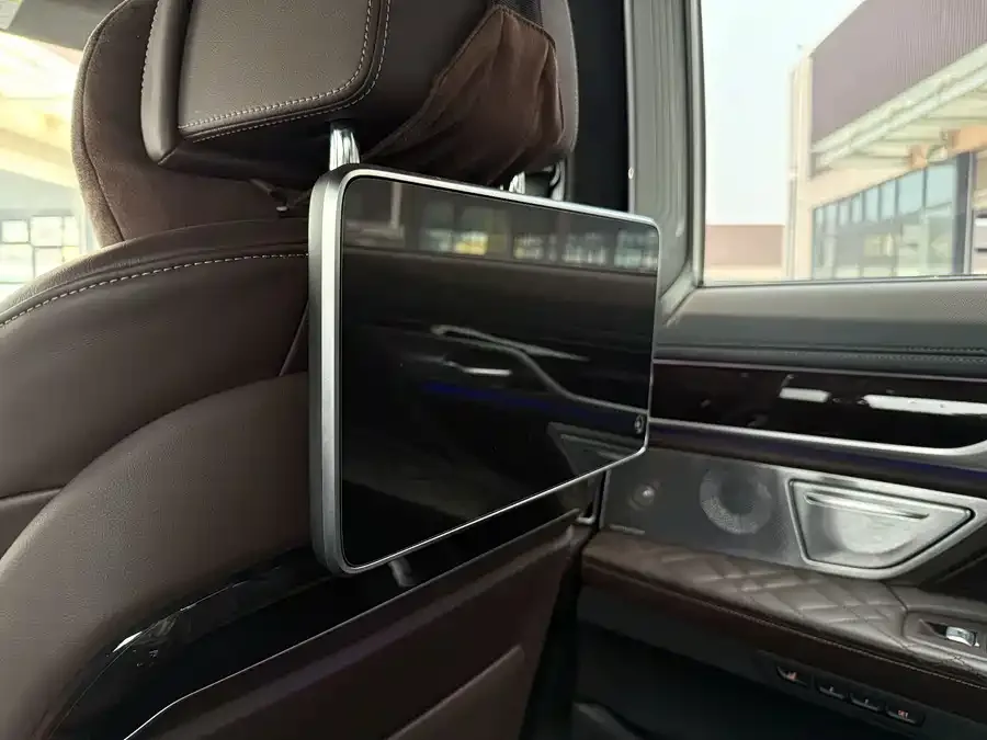 BMW 7 Series BMW 7 Series 2022 740Li xDrive Executive M Sport Package 2022 — миниатюра 5