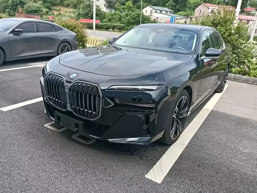 BMW 7 Series 2025