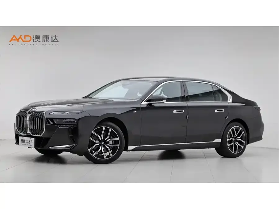 BMW 7 Series BMW 7 Series 2023 735Li M Sport Package 2024 — фото 1, купить с доставкой в Москву