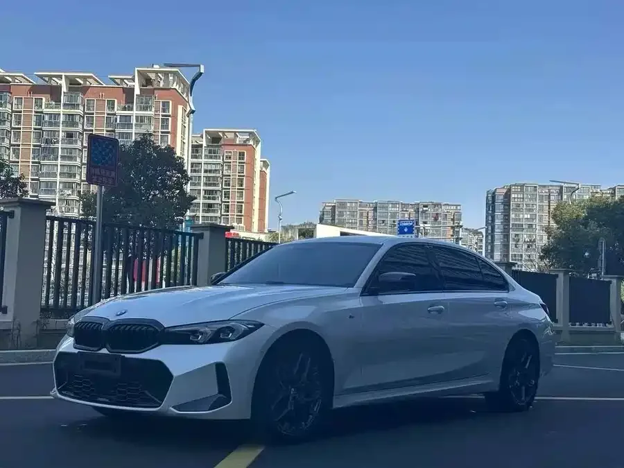 BMW 3 Series 2025