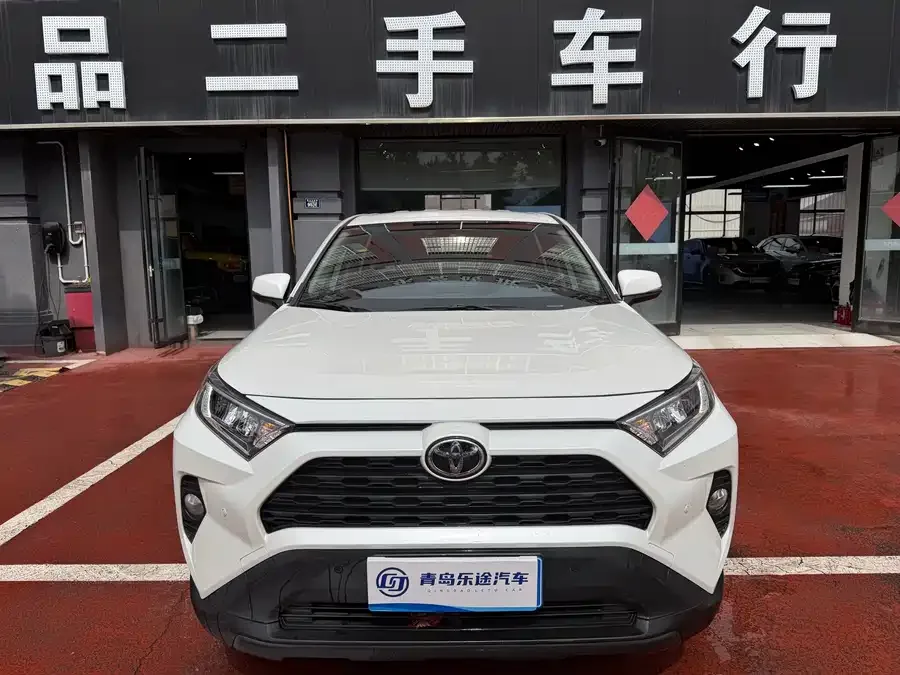 Toyota RAV4 RAV4 Rongfang 2022 2.0L CVT 2WD Urban Edition 2023 — фото 1, купить с доставкой в Москву