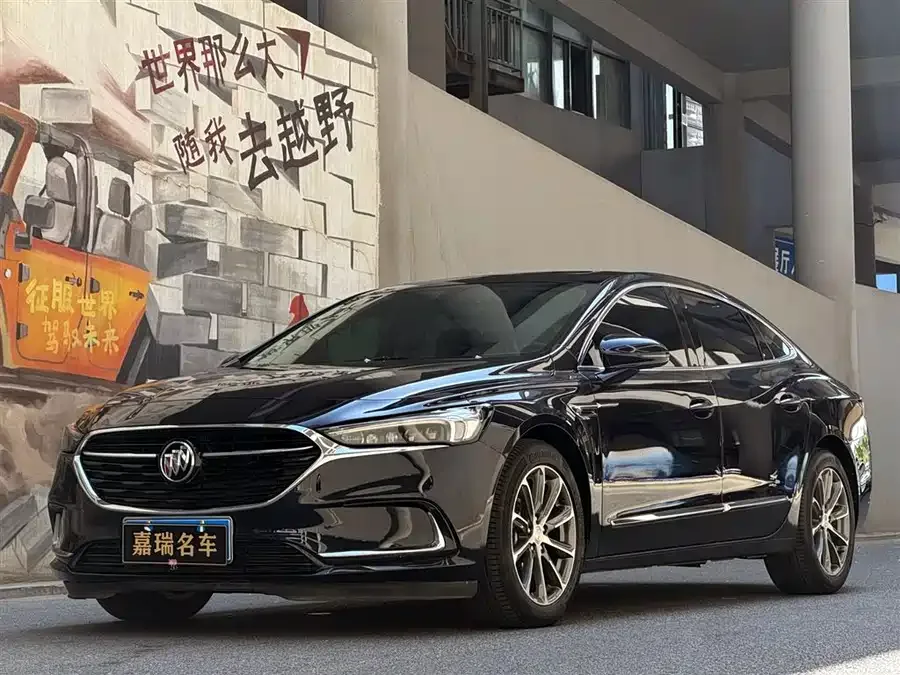Buick LaCrosse LaCrosse 2022 652T Luxury 2022 — фото 1, купить с доставкой в Москву