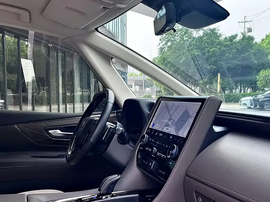 Toyota Crown Vellfire Vellfire 2024 Crown Hybrid 2.5L Supreme Executive Edition 2024 — миниатюра 5