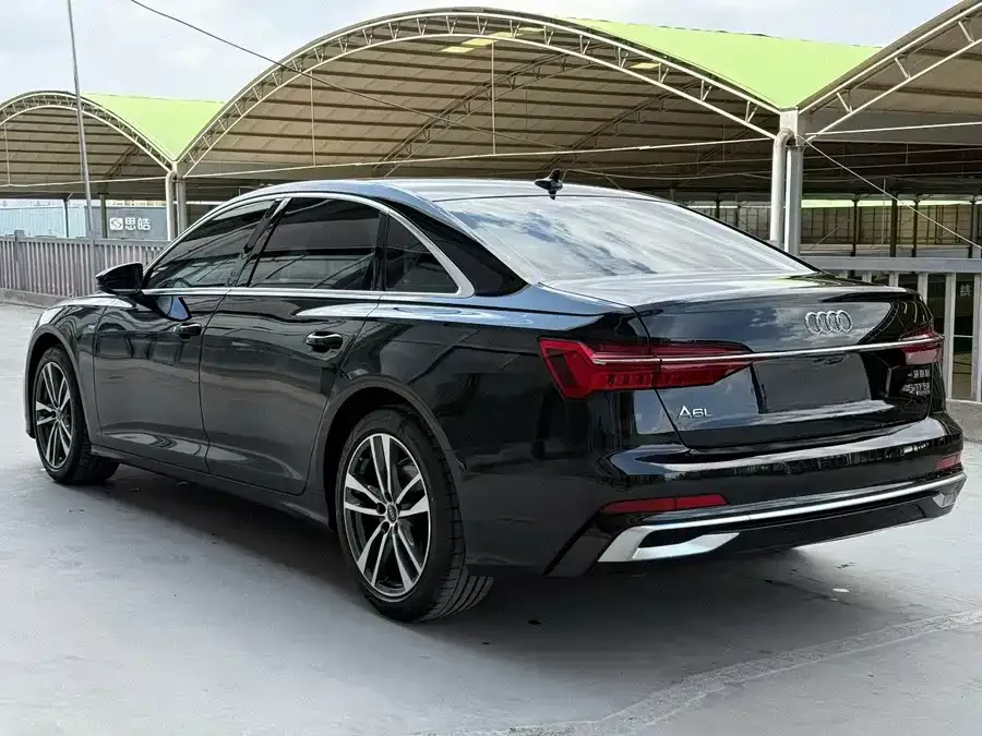 Audi A6L 2024 40 TFSI luxury and dynamic model 2024 — миниатюра 4