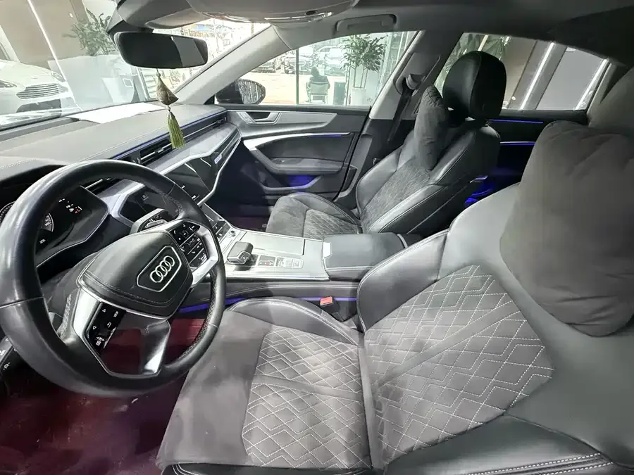 Audi A7L 2024 45 TFSI quattro Luxury Edition 2024 — миниатюра 4