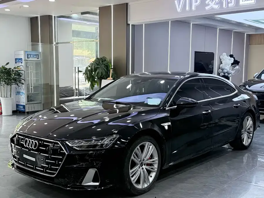 Audi A7L 2024 45 TFSI quattro Luxury Edition 2024 — фото 1, купить с доставкой в Москву