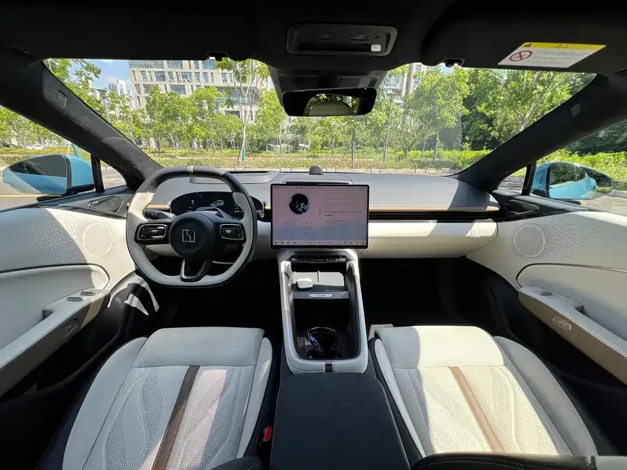 Zeekr 007GT Zeekr 007GT 2025 All-Wheel Drive Smart Edition 75kWh 2025 — миниатюра 3
