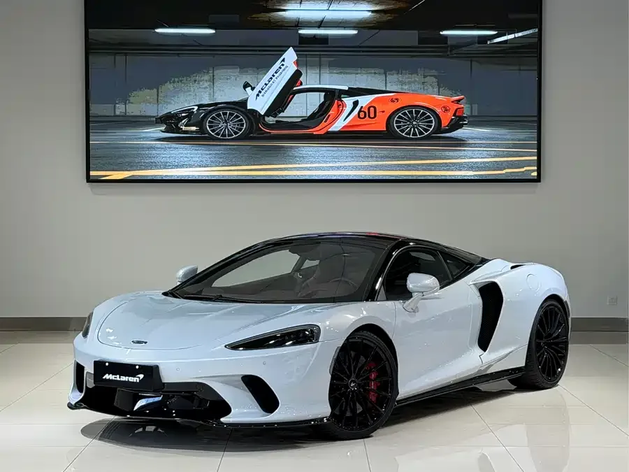 McLaren GT 2024