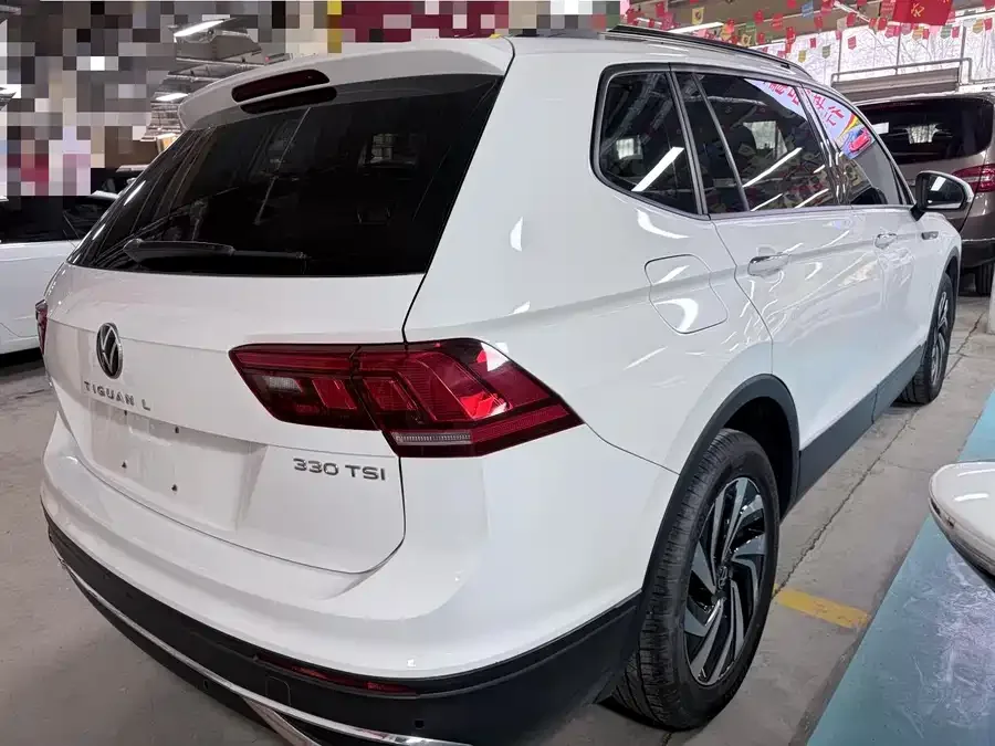 Volkswagen Tiguan L Tiguan L 2022 330TSI Automatic 2WD Comfort Edition 2022 — миниатюра 5