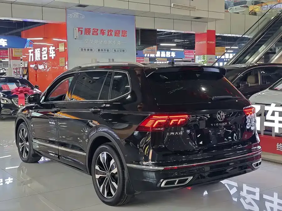 Volkswagen Tiguan L Tiguan L 2023 330TSI Automatic 2WD R-Line Enjoy Edition 2024 — миниатюра 4