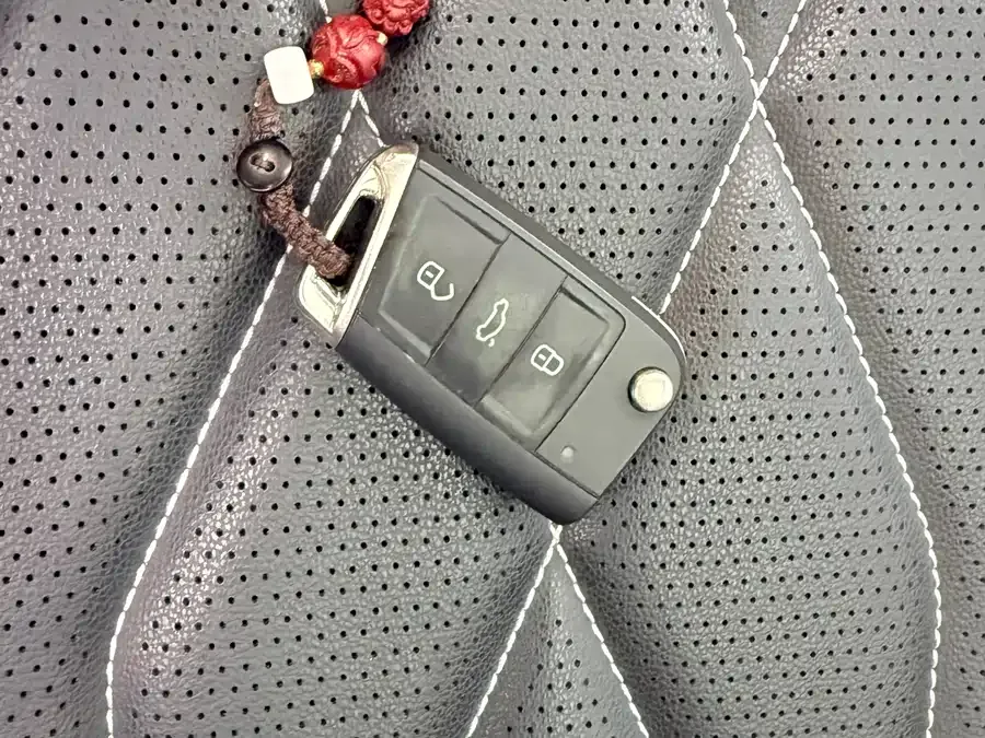 Volkswagen Tiguan L Tiguan L 2024 330TSI Automatic 2WD Smart Edition 2024 — миниатюра 5