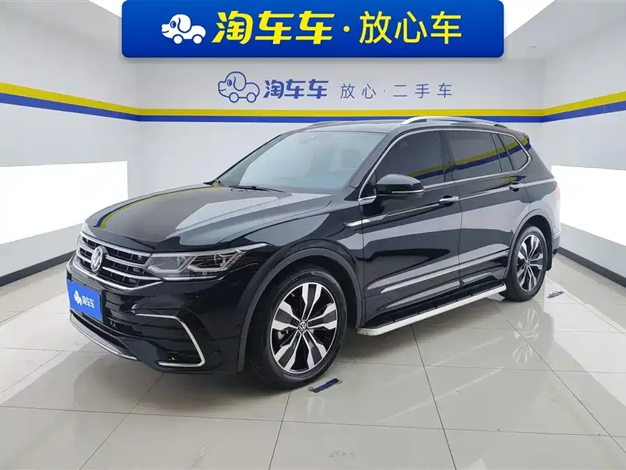 Volkswagen Tiguan L Tiguan L 2023 330TSI Automatic 2WD R-Line Flagship Edition 2022 — фото 1, купить с доставкой в Москву