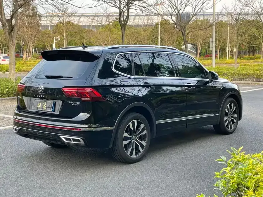 Volkswagen Tiguan L Tiguan L 2022 330TSI Automatic 2WD R-Line Flagship Edition 2022 — миниатюра 3
