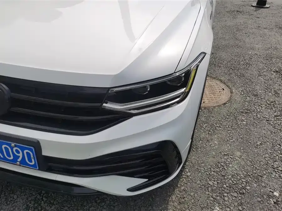 Volkswagen Tiguan L Tiguan L 2023 380TSI Automatic 4WD R-Line Enjoy Edition 7 Seaters 2024 — миниатюра 5