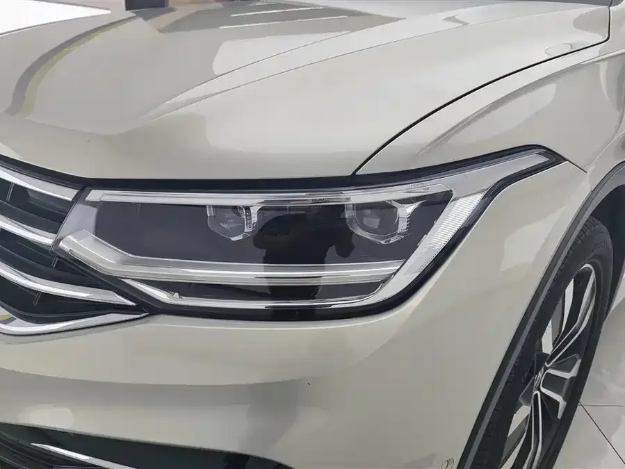 Volkswagen Tiguan L Tiguan L 2022 330TSI Automatic 2WD R-Line Enjoy Edition 2022 — миниатюра 2