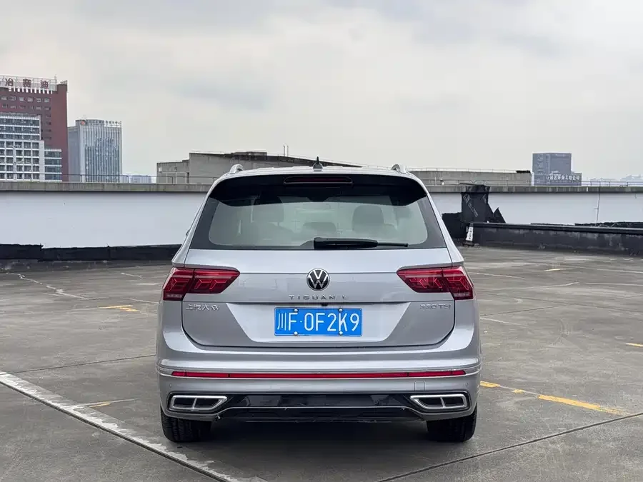 Volkswagen Tiguan L Tiguan L 2023 facelift 330TSI automatic two-wheel drive R-Line Enjoy Edition 2023 — миниатюра 2