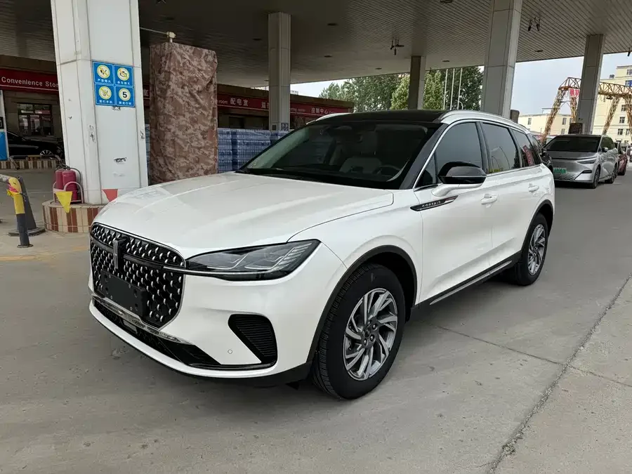 Lincoln Adventurer 2023