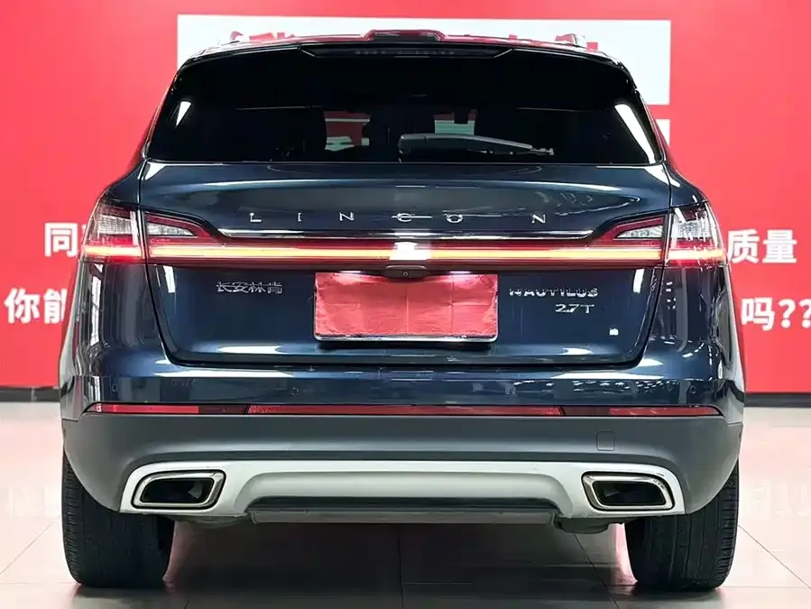 Lincoln Navigator Navigator 2021 2.7T 4WD Premium Edition 2022 — миниатюра 2
