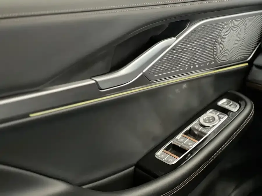 Lincoln Z 2024 2.0T Premium Edition 2024 — миниатюра 4