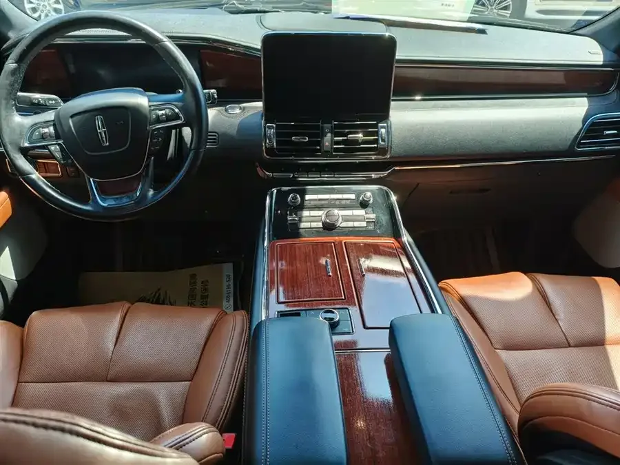Lincoln Navigator Navigator 2022 3.5T Honor Edition 2022 — миниатюра 4
