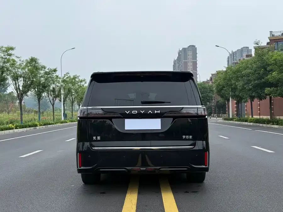 Voyah Lantu Dreamer Lantu Dreamer 2025 PHEV 4WD Flagship Kunpeng Edition 2025 — миниатюра 5