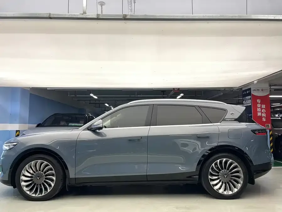 Voyah Lantu FREE Lantu FREE 2021 four-wheel drive standard extended range exclusive luxury package 2022 — миниатюра 2
