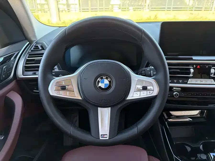 BMW X3 2022 facelift xDrive25i M Sport package 2024 — миниатюра 4