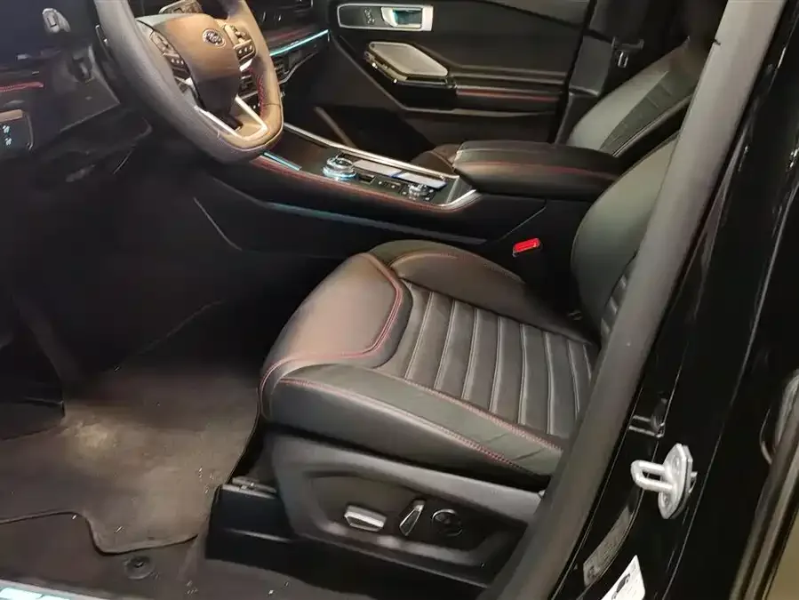 Ford Explorer Explorer 2023 EcoBoost 285 4WD ST-LINE 6 Seaters 2023 — миниатюра 3