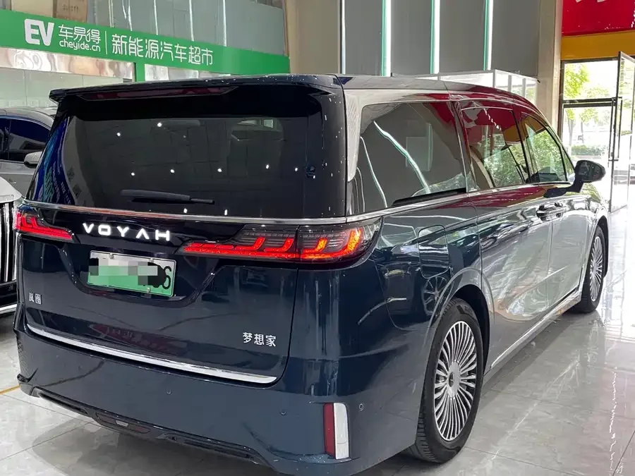 Voyah Lantu Dreamer Lantu Dreamer 2025 PHEV 4WD Flagship Kunpeng Edition 2025 — миниатюра 5