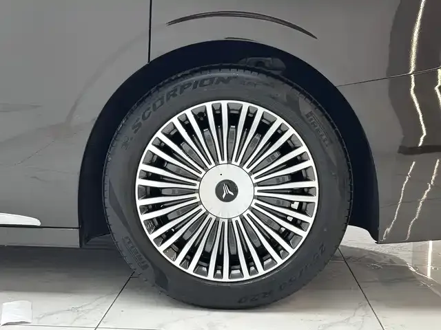 Voyah Lantu Dreamer Lantu Dreamer 2025 PHEV 4WD Flagship Kunpeng Edition 2024 — миниатюра 5