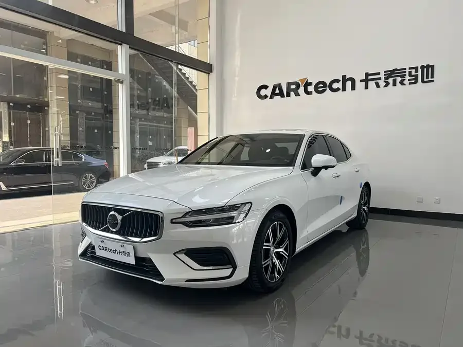 Volvo S60 2023