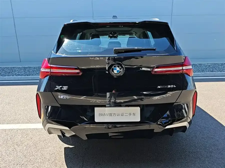 BMW X3 2025 xDrive30L Exclusive M Sport Package 2025 — миниатюра 2