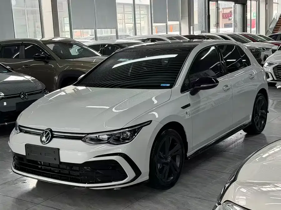 Volkswagen Golf 2023