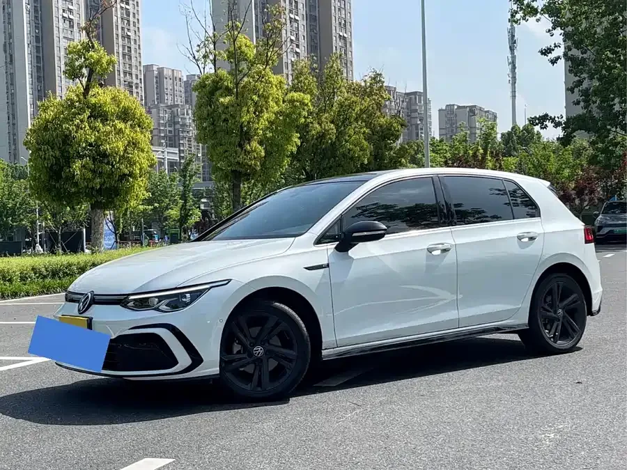 Volkswagen Golf 2024