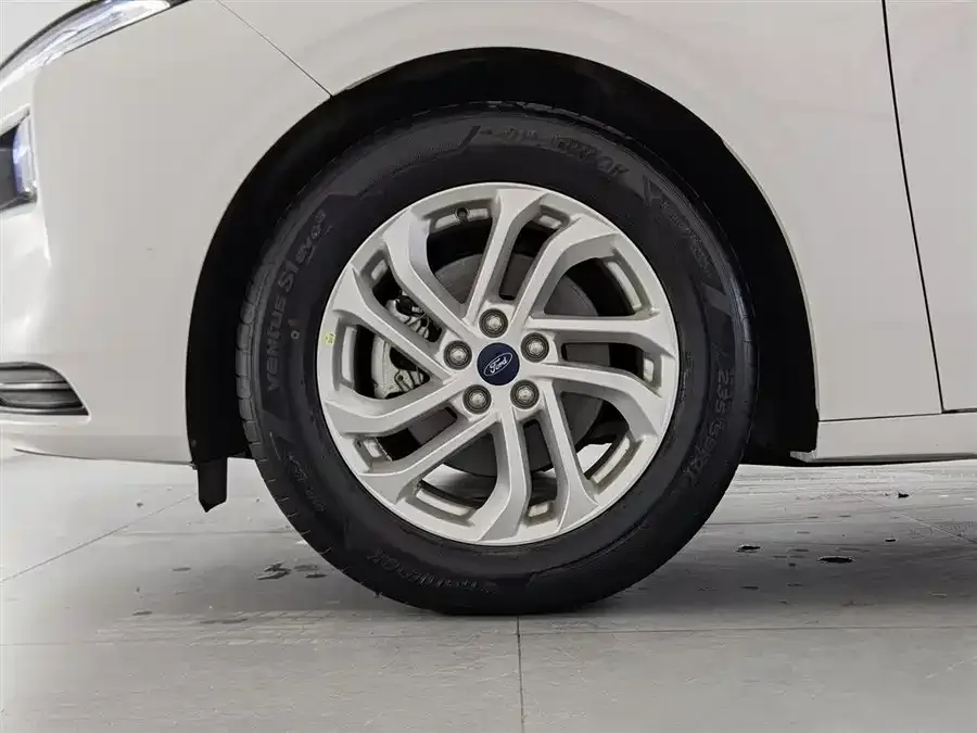 Ford Mondeo 2023 Mondeo EcoBoost 180 Comfort Edition 2023 — миниатюра 5
