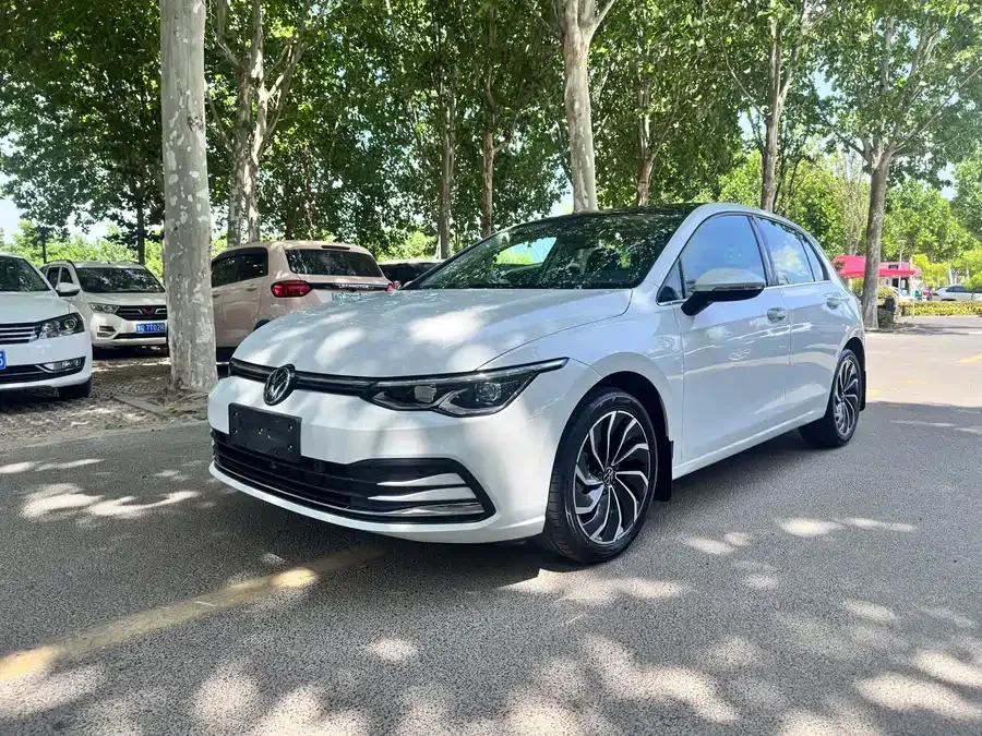 Volkswagen Golf 2023