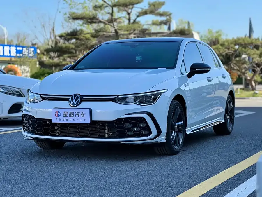 Volkswagen Golf 2024