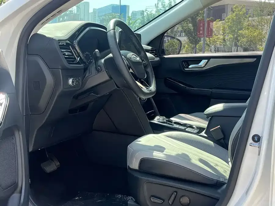 Ford Edge 2020 EcoBoost 245 2WD Premium Edition 2023 — миниатюра 2