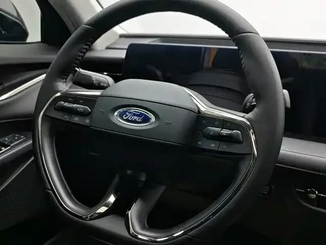Ford Mondeo Mondeo 2022 facelift EcoBoost 245 luxury model 2023 — миниатюра 4
