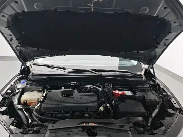 Ford Mondeo Mondeo 2022 facelift EcoBoost 245 luxury model 2023 — миниатюра 5