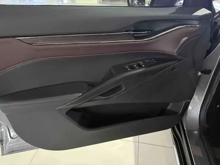 Ford EVOS EVOS 2022 EcoBoost 245 Fashion Edition 2022 — миниатюра 2