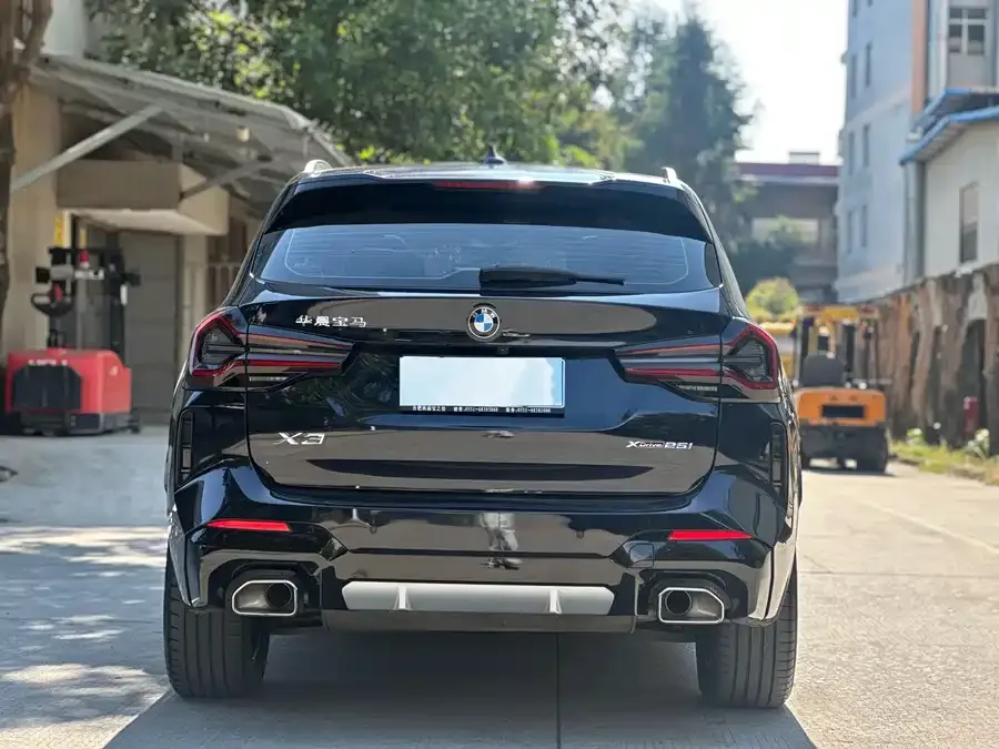 BMW X3 2022 facelift xDrive25i M Sport package 2023 — миниатюра 2
