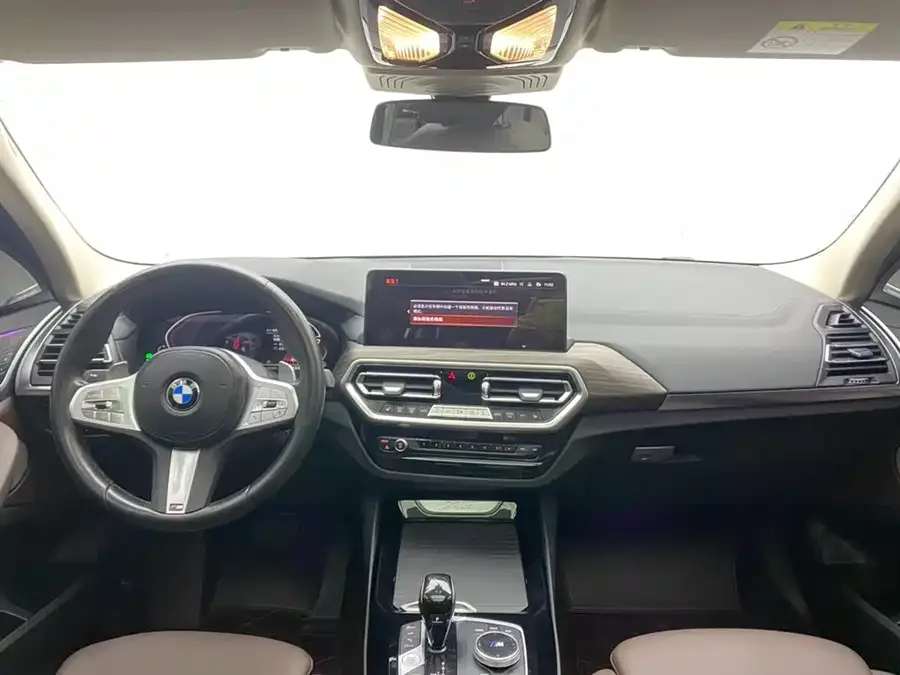 BMW X3 2023 facelift xDrive30i Leading M Night Edition 2024 — миниатюра 4